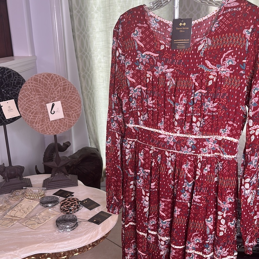 Trend Setter Diva Boutique Rust Red Floral Tiered Maxi Dress - Picture 11 of 11